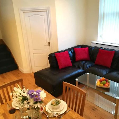 Modern, 2 Bedroom Apartment With Sofa Bed, Uplands, 斯旺西 外观 照片