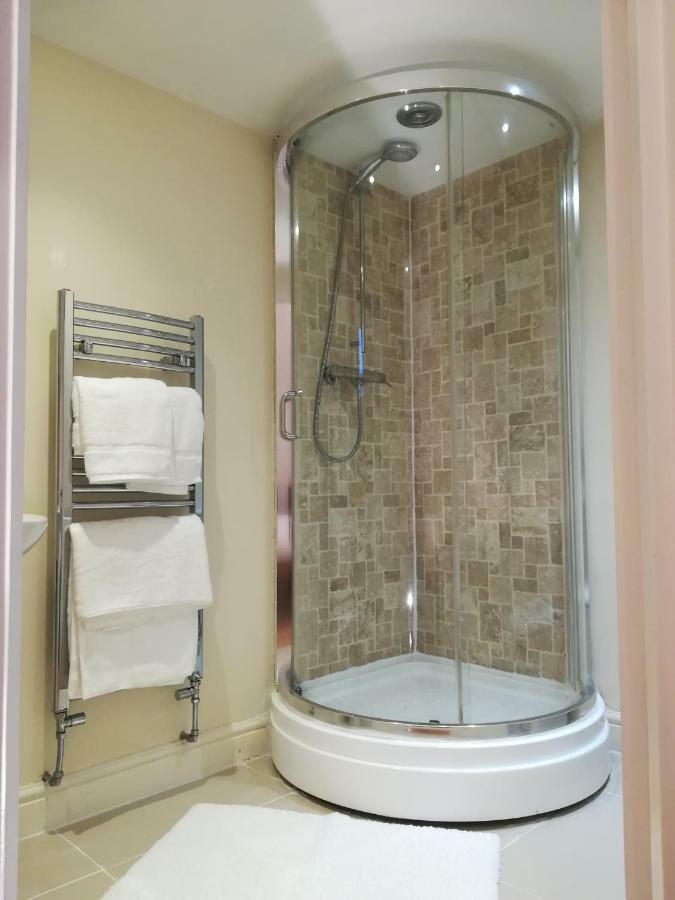 Modern, 2 Bedroom Apartment With Sofa Bed, Uplands, 斯旺西 外观 照片