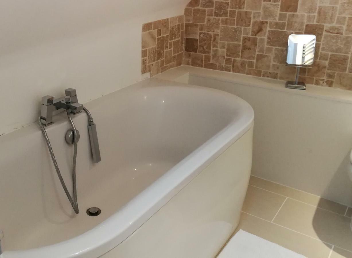 Modern, 2 Bedroom Apartment With Sofa Bed, Uplands, 斯旺西 外观 照片